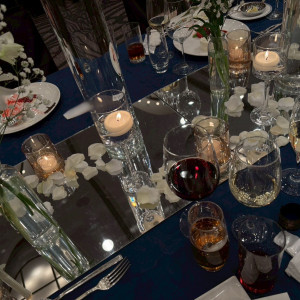 長テーブルの装花もゴージャスでした|675154さんのセルリアンタワー東急ホテルの写真(2559854)