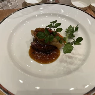 お肉メイン　ステーキ