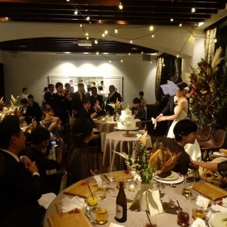 夜の披露宴会場