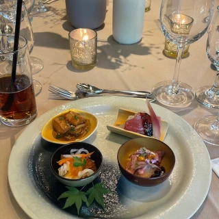 お料理とゲストテーブルに追加したキャンドル