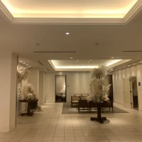 奥が新郎新婦親族控室