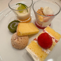デザートビュッフェ