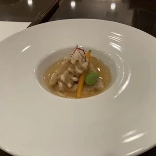 披露宴には珍しい和テイストの魚料理