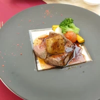 メイン
