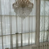 大階段、フラワーシャワーができる