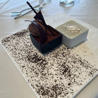 デザートはティラミスを試食しました。