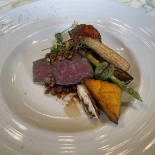 試食のお肉料理