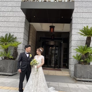 ホテルの前で全てが終わってから撮影がありました。