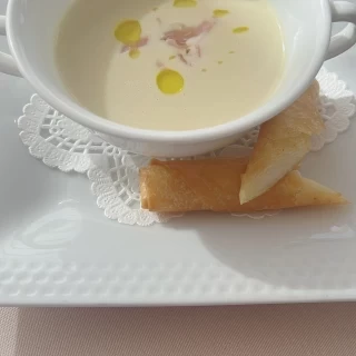ネギとじゃがいものポタージュ。