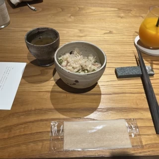 ご飯は和風で優しい味