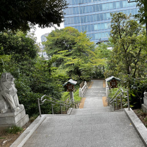 こちらの大階段で前撮りが可能。|677802さんの東郷神社・ルアール東郷／ラ・グランド・メゾン HiroyukiSAKAIの写真(1932556)