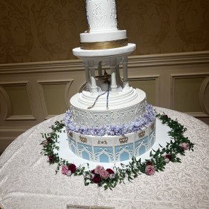 ケーキの周りの飾り付けは自由にできる。|677802さんのディズニーアンバサダー(R)ホテルの写真(1932507)