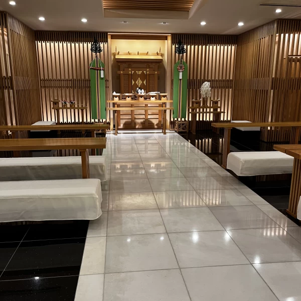 素敵な幻想結婚式」｜誓いのキスのときに羽が落ちてくる演出がすごく