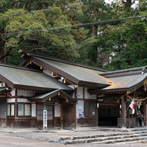 こちらの前を通過し、挙式会場に向かいます。|677878さんの椿大神社 椿会館の写真(1924679)