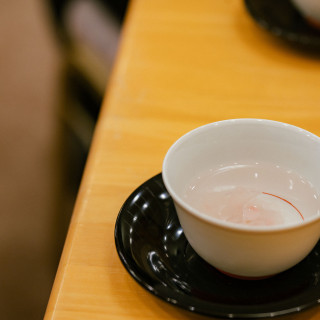 神宮控室で提供される桜湯