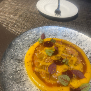 寿司が好きと話したらおしゃれなカルパッチョを出してもらえまし
