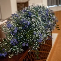 新郎新婦前の花