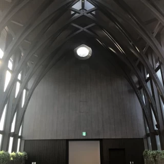 入場口側