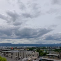 披露宴会場奥側の屋外テラスからの眺望
市街