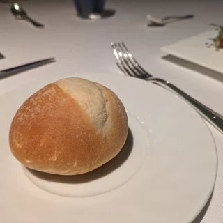 パンも温かく提供してくださいます。
