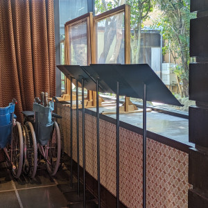 受付には車椅子もあります！|678743さんのTHE LUIGANS Spa & Resort(ザ・ルイガンズ．スパ＆リゾート)の写真(2092395)