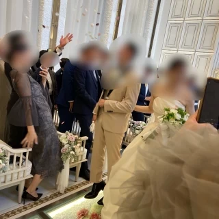 新郎新婦退場