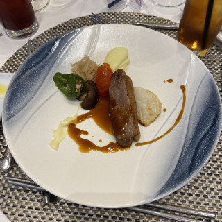 メイン肉料理