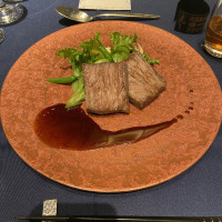 メイン料理、肉