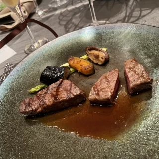 メイン、肉