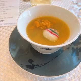 雲丹を使ったスープ