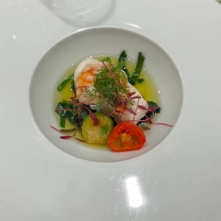 海老と鯛のメイン料理です