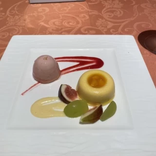いちごとマンゴーのムース