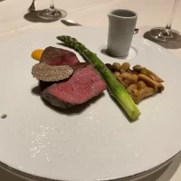 メイン料理の1番良いランクのお肉