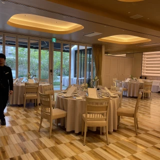 披露宴会場　ガーデン側