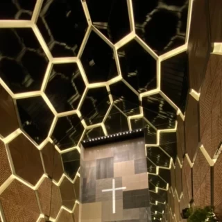 チャペルの光