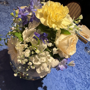 ゲストテーブル装花|680671さんのびわ湖大津プリンスホテル（旧 大津プリンスホテル）の写真(1944855)