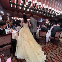 新郎新婦、お色直し後の入場シーンです。