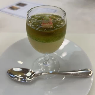 初めの方にでてきます。