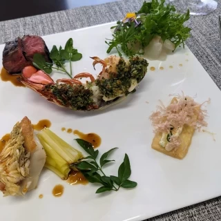 甘鯛のウロコがパリパリでとても美味しかったです。