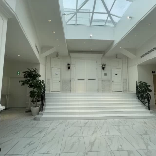 挙式会場の出口（ウェルカムパーティー会場）
