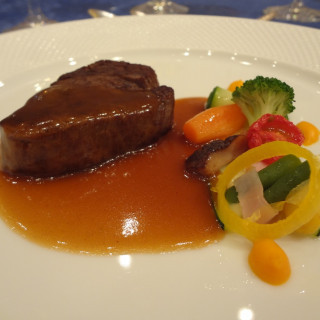 牛フィレ肉のソテー