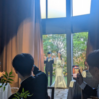 披露宴会場、ガーデンからの入場