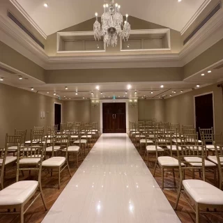 室内の挙式会場もあります！