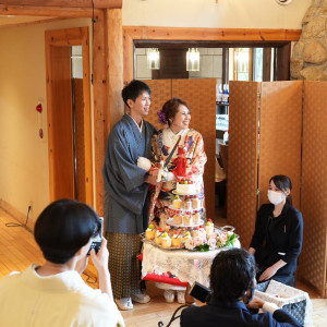 ケーキ入刀|681309さんのガーデンレストラン&ウエディング メープルヒルの写真(1950819)