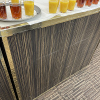 ウェルカムドリンクはオレンジとウーロン茶