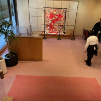 控え室地下。着物が展示されていた