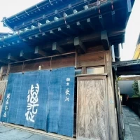 建物の外観です。趣のある素敵な会場でした。