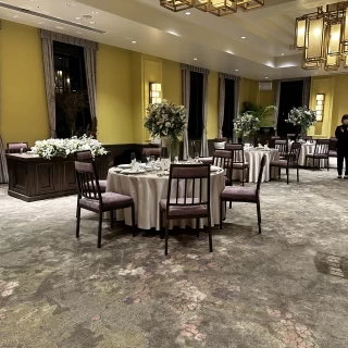 広めの会場で雰囲気も素敵