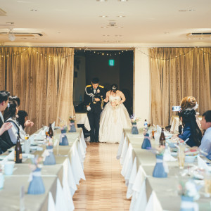 披露宴会場入場。|681887さんのWedding Space Lover’s Mahalo（ラバーズ マハロ）の写真(1956148)