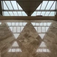 チャペル床の様子